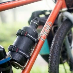 Blackburn OUTPOST Cargo Cage Porte-bouteilles / Porte-bagages 8 Blackburn OUTPOST Cargo Cage Porte-bouteilles / Porte-bagages -Bike Sale Soldes Blackburn OUTPOST Cargo Cage Flaschenhalter d
