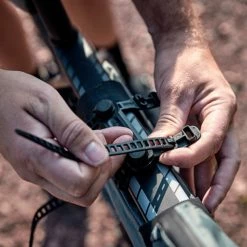 Fidlock TWIST Uni Base -Bike Sale Soldes Fidlock TWIST Uni Base Action 1