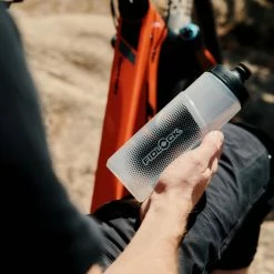 Fidlock TWIST Bottle 600 + Bike Base -Bike Sale Soldes fidlock 09669 TBL 20125454 TWIST Bottle 600 Bike Base 4